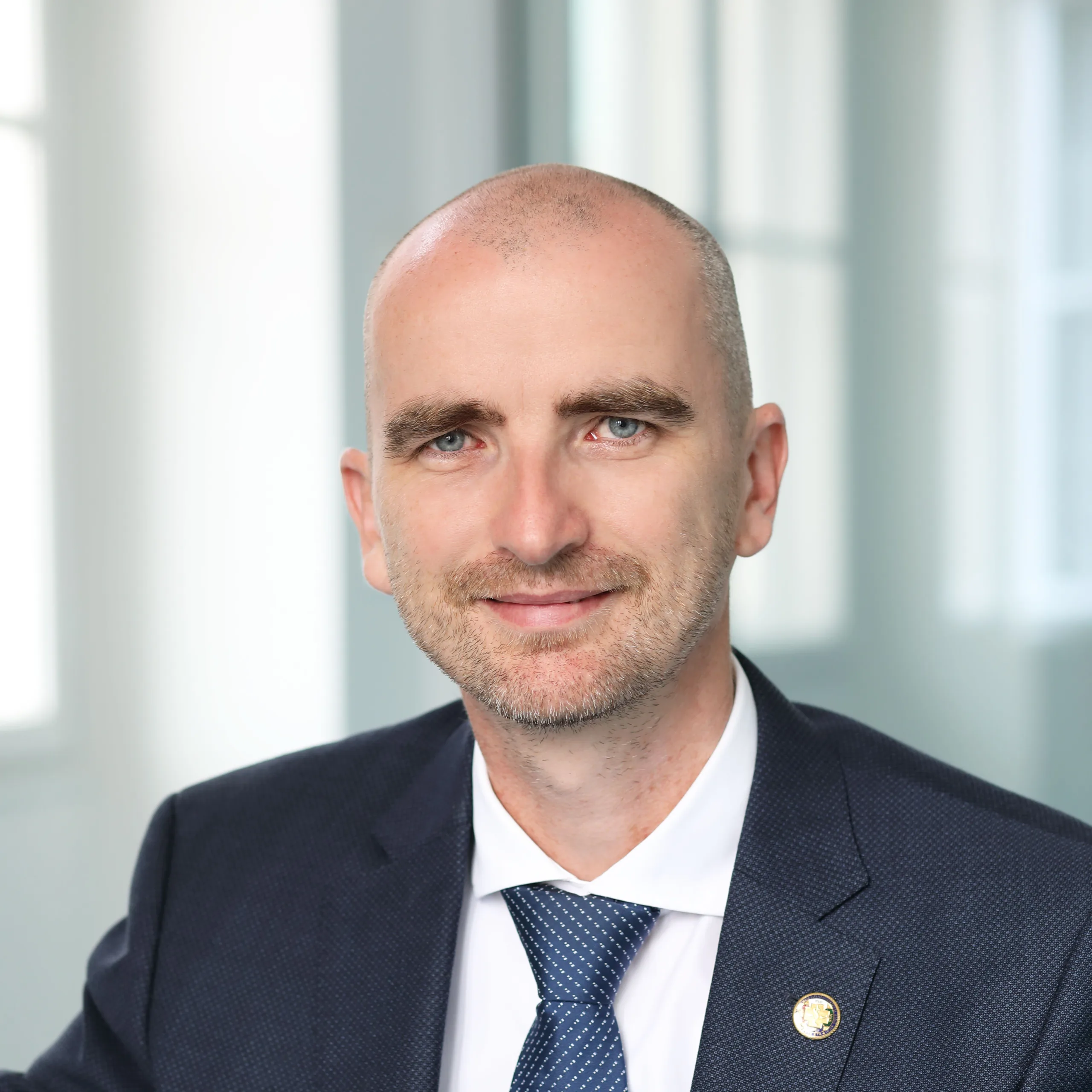 Dr. Oláh András
